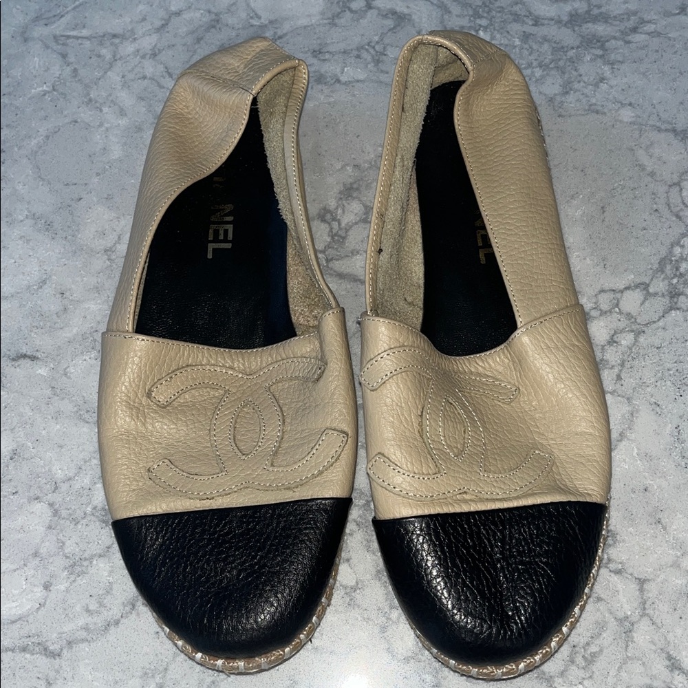 Chanel Beige & Black Leather Cap-Toe Flats